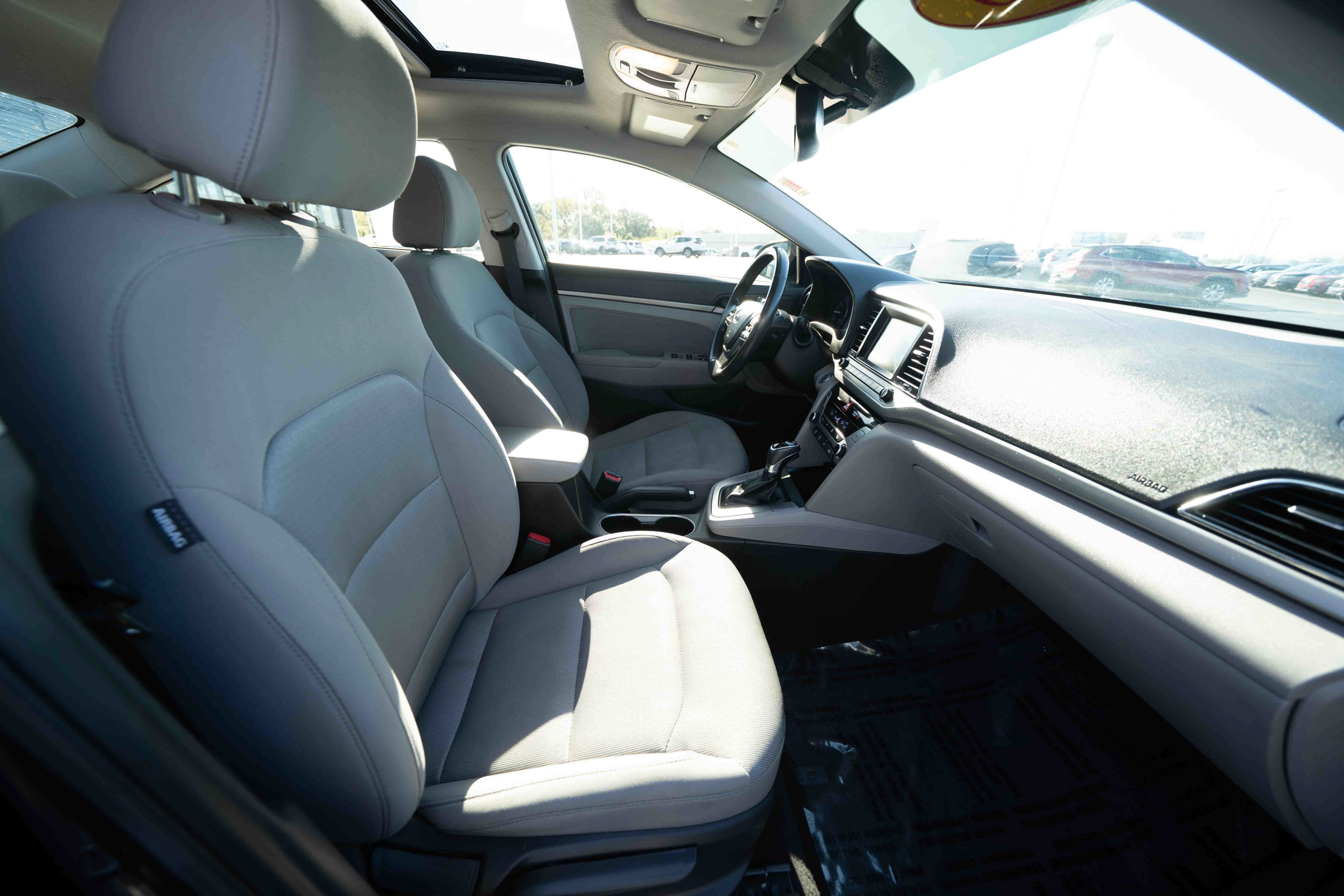 Used 2018 Hyundai Elantra Value Edition FWD image 26