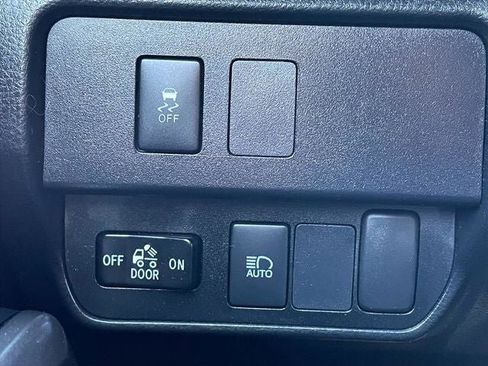 Used 2022 Toyota Tacoma SR5 image 23