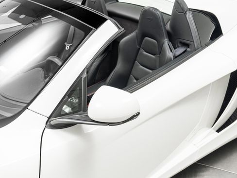 Used 2014 McLaren MP4-12C Spider RWD image 40