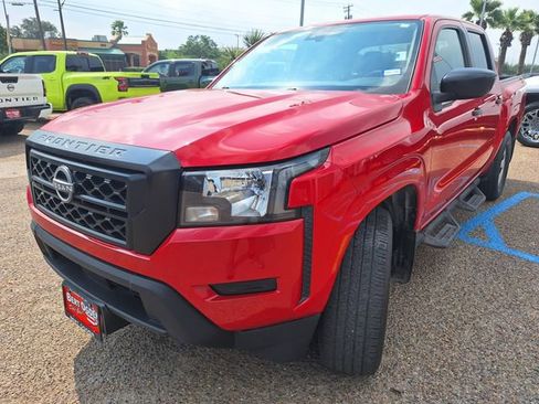 Certified 2022 Nissan Frontier S RWD image 3