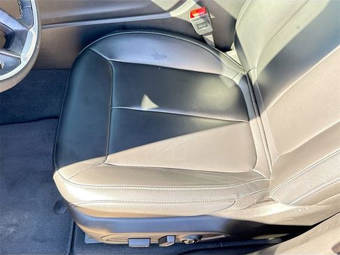 Used 2024 Jeep Grand Cherokee Limited w/ Black Appearance Package image 21