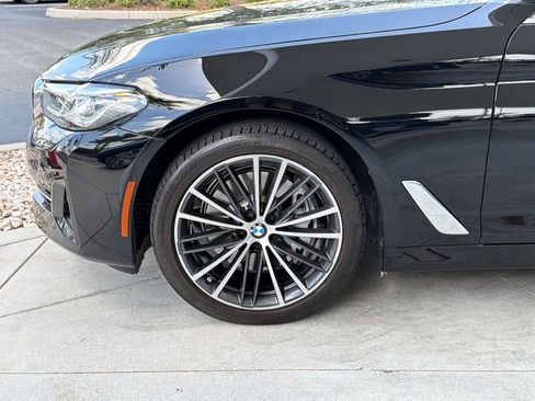 Used 2023 BMW 540i w/ Premium Package RWD image 12