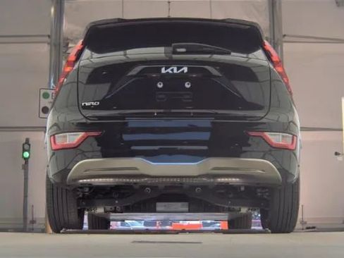 Used 2024 Kia Niro Wind FWD image 7