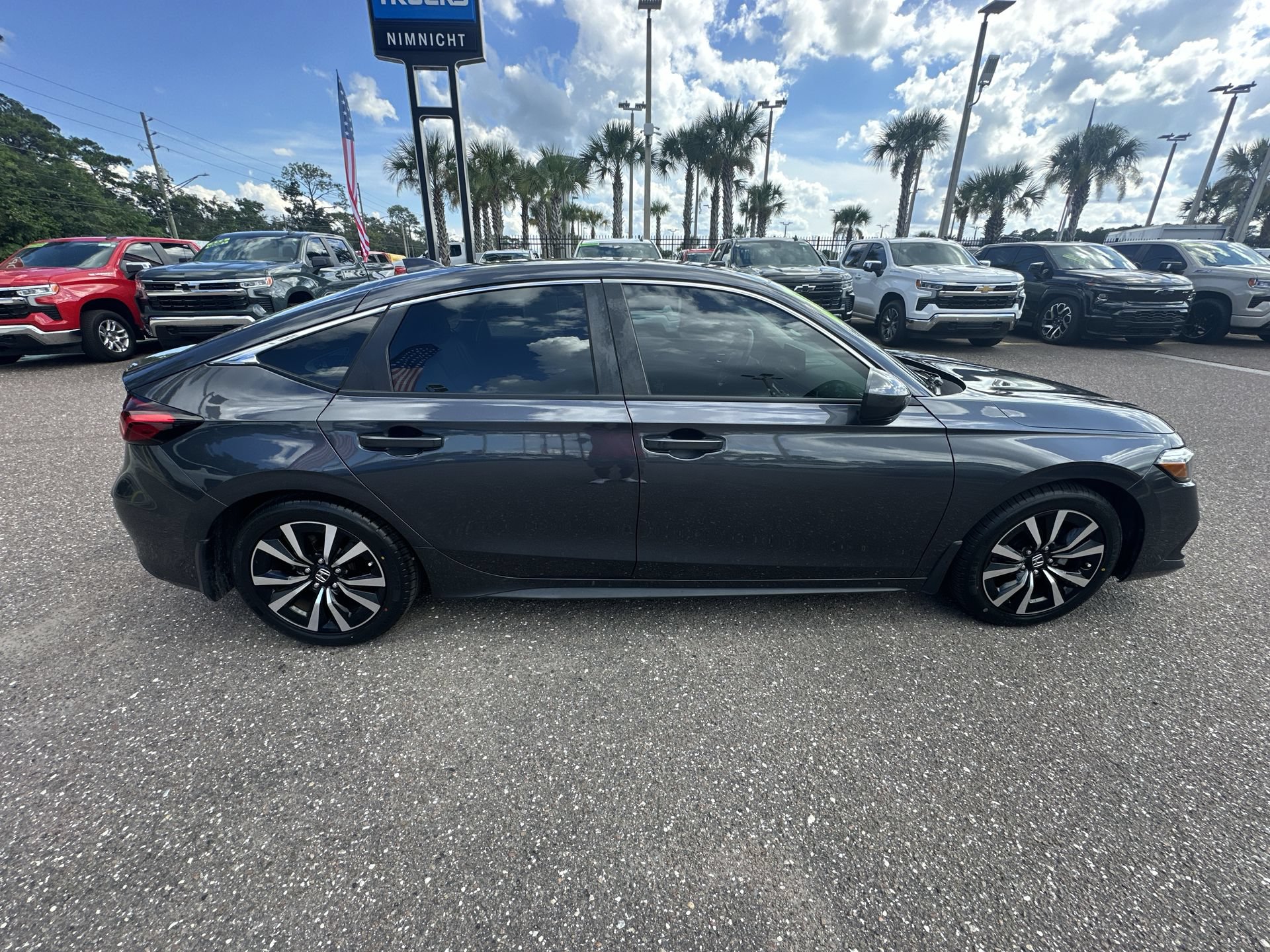 Used 2024 Honda Civic EX-L image 17