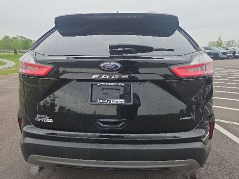 Used 2024 Ford Edge SEL AWD/4WD image 9