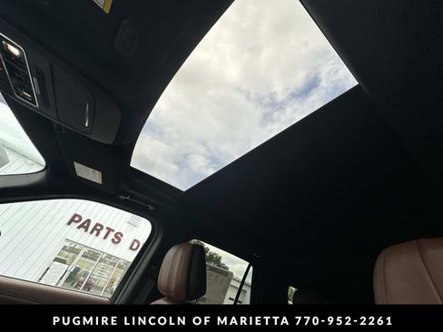 New 2026 Lincoln Navigator Reserve AWD/4WD image 28