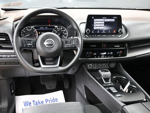 Used 2023 Nissan Rogue SV FWD image 29