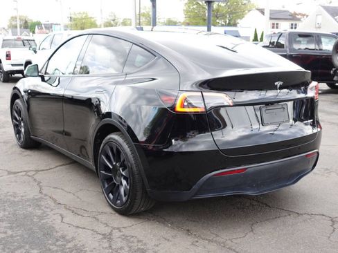 Used 2024 Tesla Model Y Long Range image 2