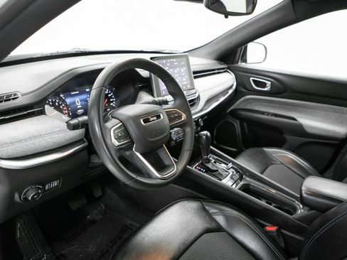Used 2023 Jeep Compass Latitude AWD/4WD image 4