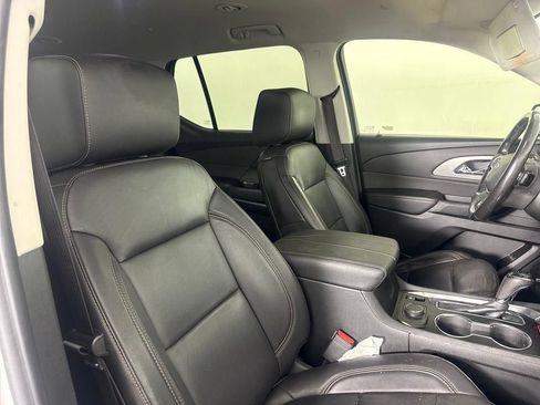 Used 2020 Chevrolet Traverse RS FWD image 13