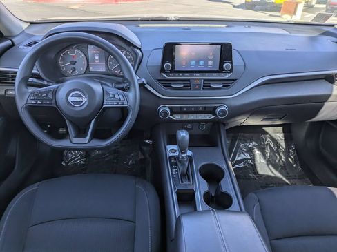 Used 2023 Nissan Altima 2.5 S FWD image 14