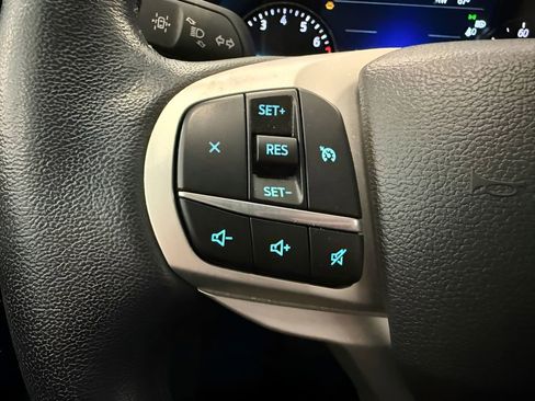 Used 2023 Ford Explorer XLT w/ Class IV Trailer Tow Package AWD/4WD image 22