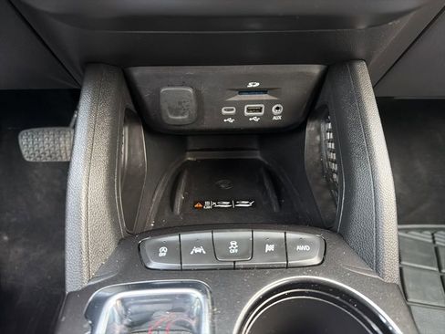 Used 2022 Chevrolet TrailBlazer RS w/ Technology Package image 17