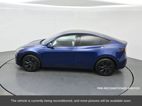 Used 2025 Tesla Model Y Long Range image 59