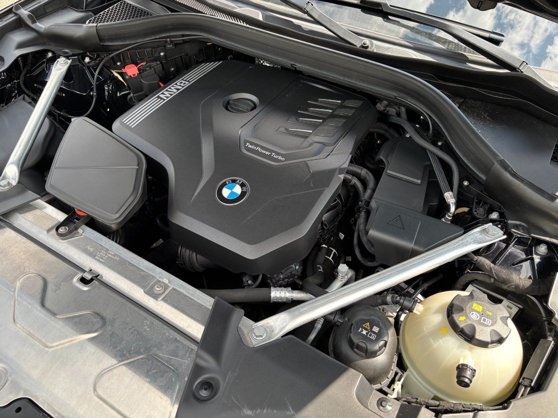 Used 2023 BMW X3 sDrive30i w/ M Sport Package RWD image 16