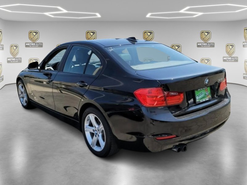 Used 2012 BMW 328i Sedan RWD image 6