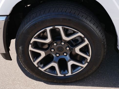 Used 2025 RAM 1500 Laramie AWD/4WD image 15