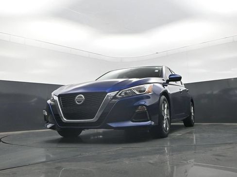 Used 2020 Nissan Altima 2.5 S FWD image 26