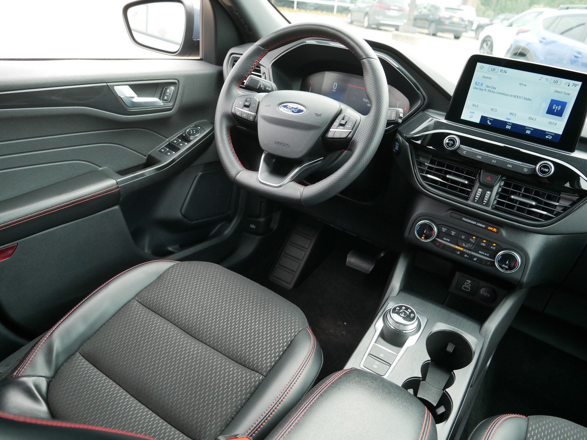 Used 2025 Ford Escape ST-Line Select AWD/4WD image 9