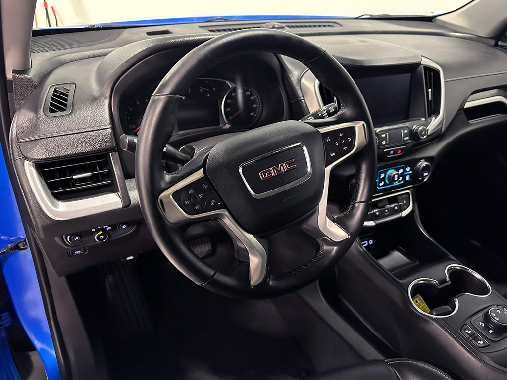 Used 2024 GMC Terrain SLT AWD/4WD image 24