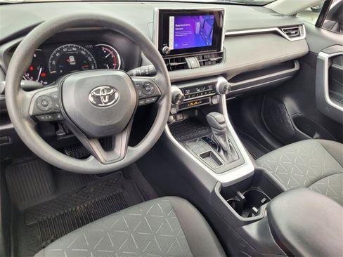 Used 2023 Toyota RAV4 XLE image 7