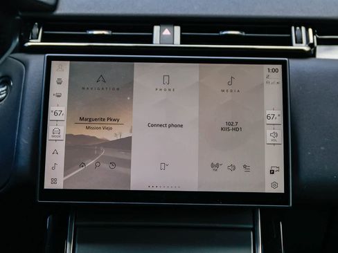 Used 2025 Land Rover Range Rover Velar Dynamic SE image 14