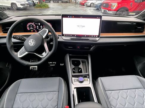New 2026 Volkswagen Tiguan SEL R-Line AWD/4WD image 5