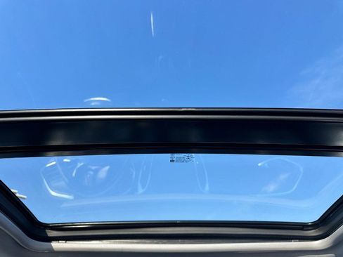 Used 2020 Chevrolet Malibu Premier FWD image 12