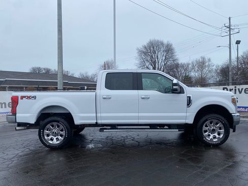 Used 2019 Ford F250 XLT w/ XLT Premium Package image 2