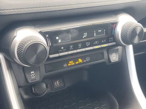 Certified 2024 Toyota RAV4 LE image 27