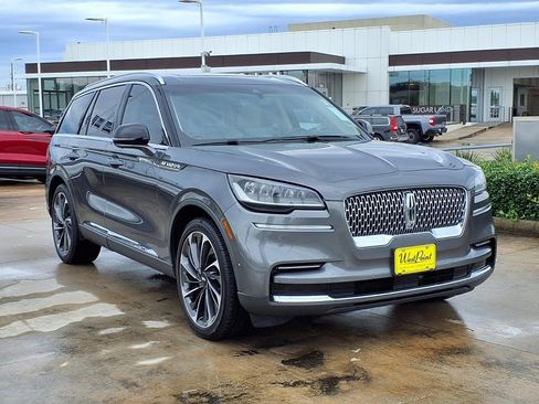 Used 2023 Lincoln Aviator Reserve w/ Equipment Group 201A RWD image 7