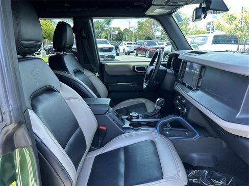 Used 2024 Ford Bronco Wildtrak image 28