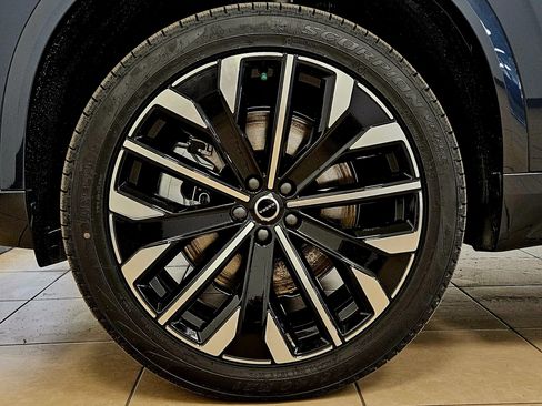 New 2026 Volvo XC90 T8 Plus w/ Protection Package Premier AWD/4WD image 48