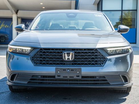 Used 2025 Honda Accord EX-L image 2