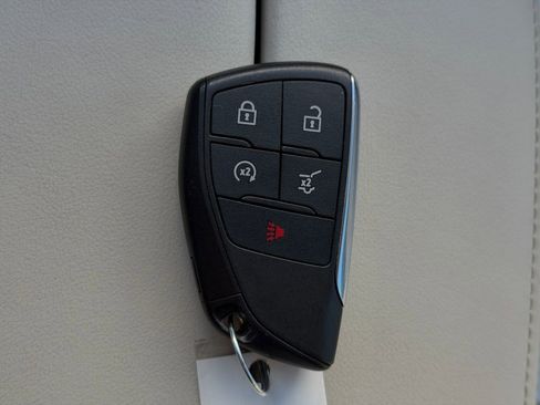 Used 2022 Buick Envision Avenir w/ Technology Package II image 25