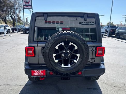 Certified 2025 Jeep Wrangler Unlimited Rubicon w/ Convenience Group AWD/4WD image 6