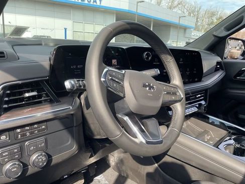 Used 2025 Chevrolet Tahoe Z71 image 14