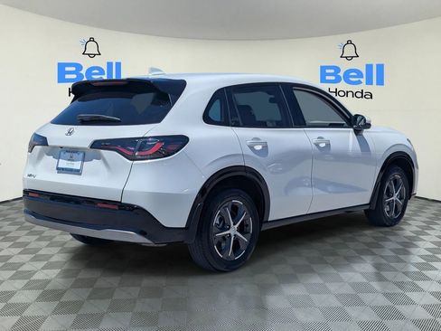 Certified 2025 Honda HR-V EX-L image 4