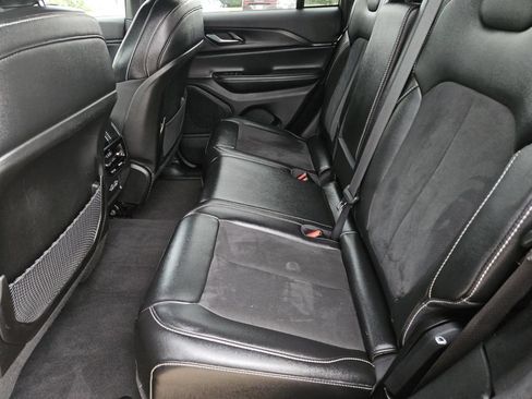Used 2024 Jeep Grand Cherokee Altitude AWD/4WD image 28