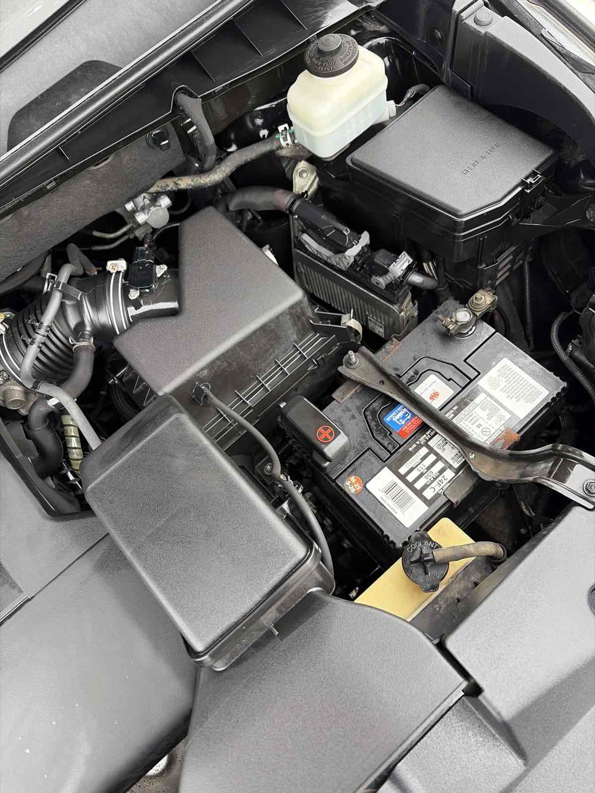 Used 2014 Toyota Highlander XLE FWD image 35