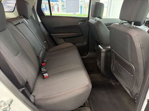 Used 2017 GMC Terrain SLE w/ Technology Package FWD image 9