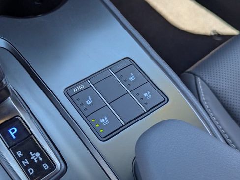 Used 2025 Lexus UX 300h FWD w/ Accessory Package (Z2) image 30