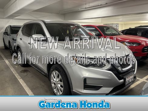 Used 2018 Nissan Rogue S FWD image 1