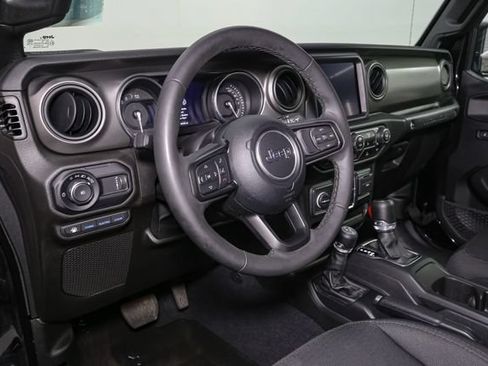 Used 2023 Jeep Wrangler Unlimited w/ Sun & Screen Package AWD/4WD image 21