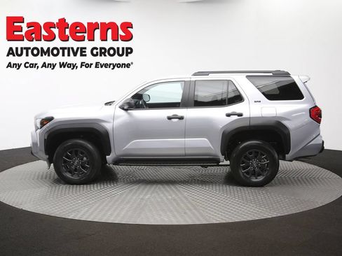 Used 2025 Toyota 4Runner SR5 AWD/4WD image 60