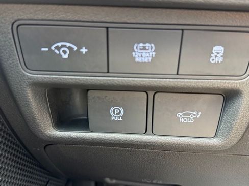 Used 2025 Hyundai Sonata Limited FWD image 18