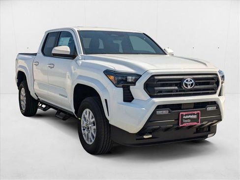 New 2025 Toyota Tacoma SR5 image 7