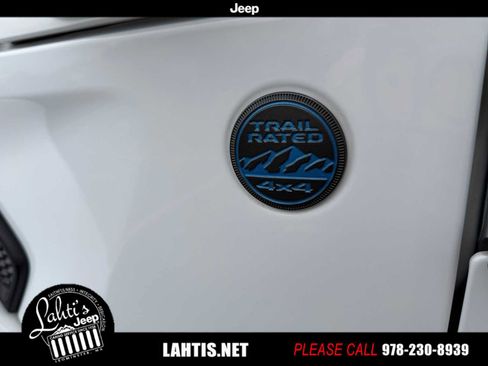 Used 2024 Jeep Wrangler High Altitude image 26