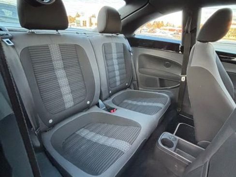 Used 2012 Volkswagen Beetle 2.0T image 14