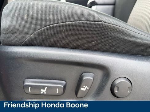 Used 2021 Toyota 4Runner SR5 AWD/4WD image 15